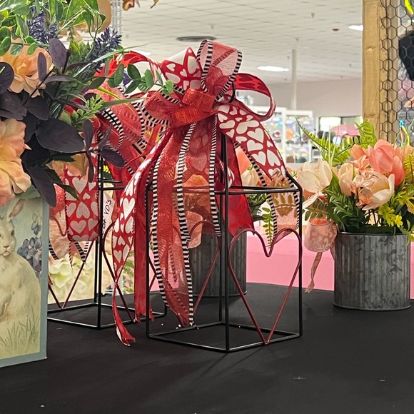 Centerpieces for Easter, spring and Valentine’s Day. - Picture 3 of 3